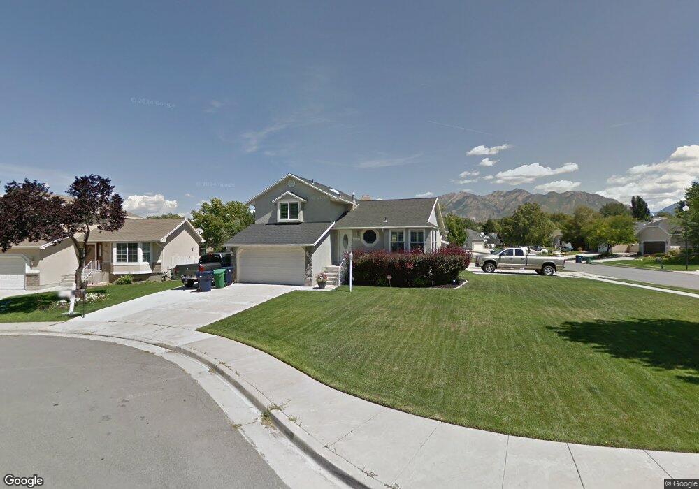 1029 E Broken Ridge Ct, Sandy, UT 84094 - photo 1