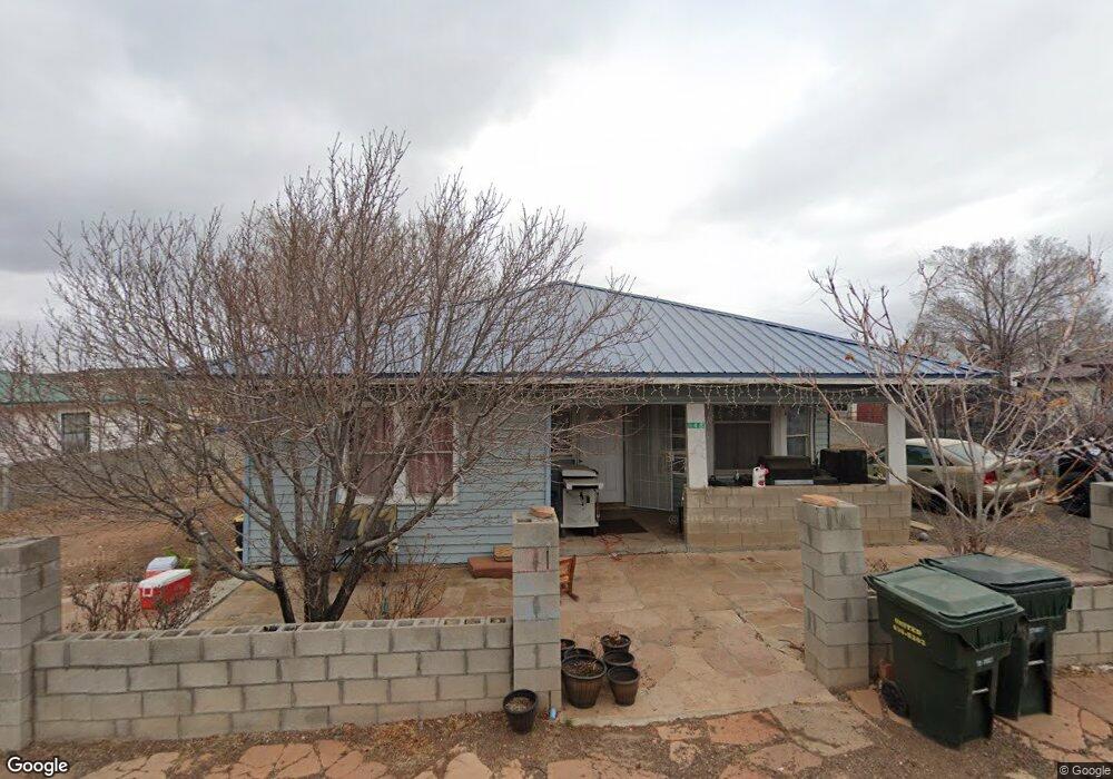 548 W Pine Ave, Ash Fork, AZ 86320 - photo 1