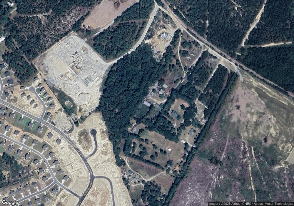 300 Lockey Dr, Aberdeen, NC 28315 - photo 1