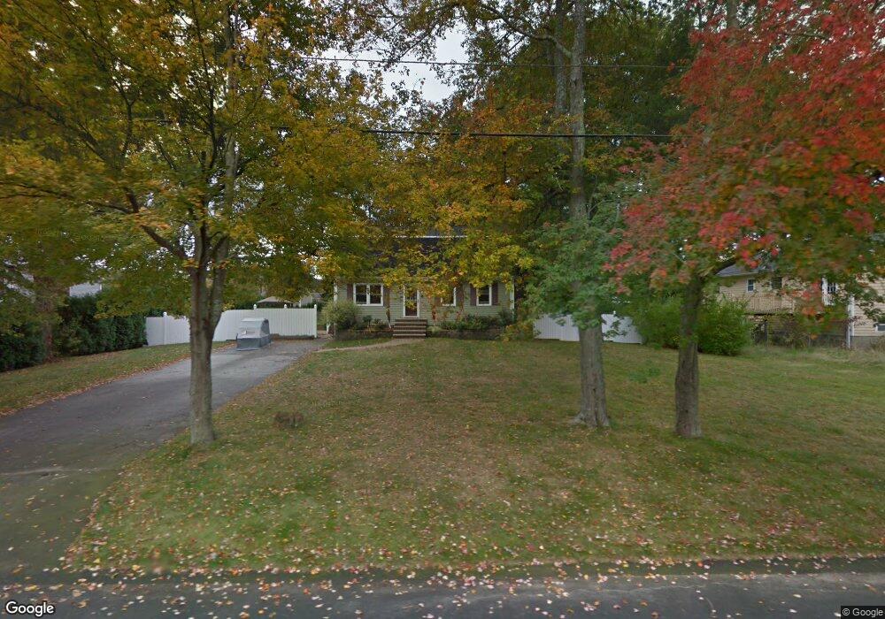 50 Spruce Rd, Swansea, MA 02777 - photo 1