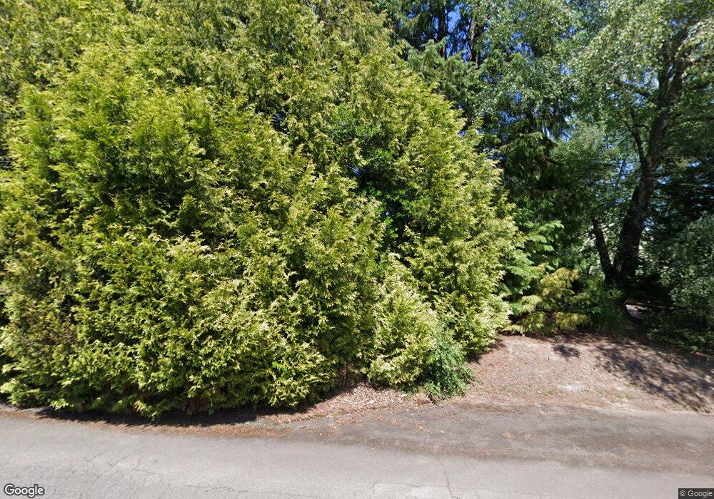 1225 Skyland Dr, Lake Oswego, OR 97034 - photo 1