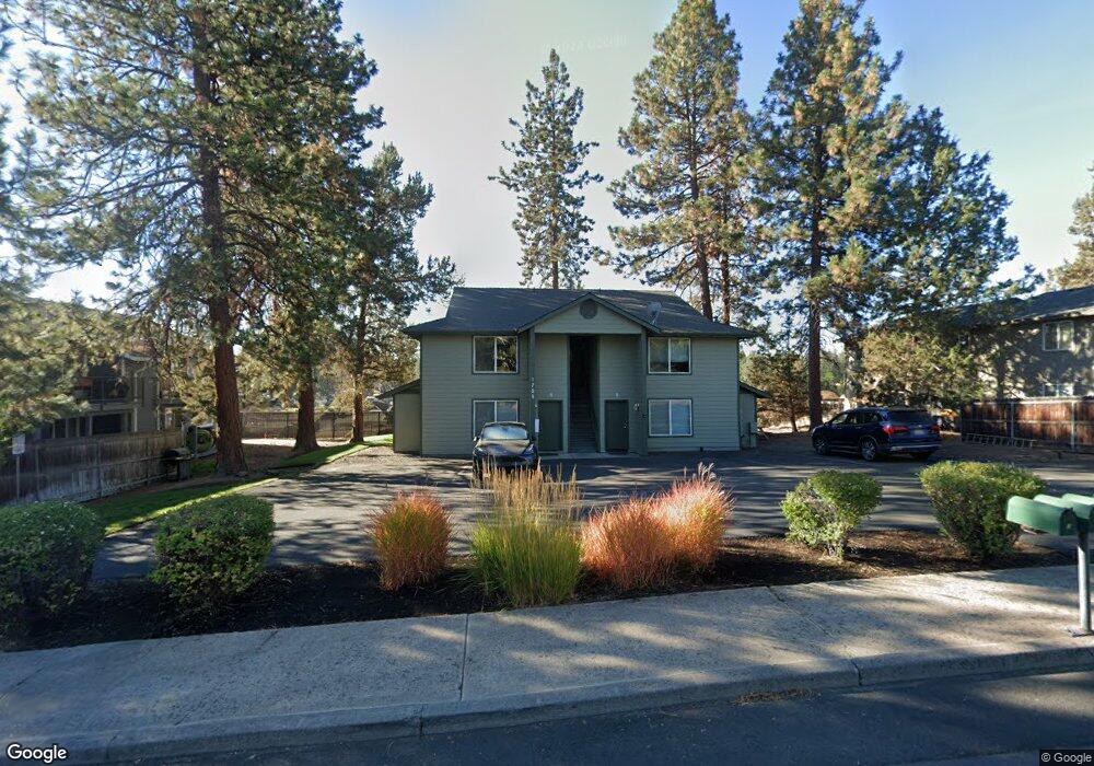 1725 SW Forest Ridge Ave, Bend, OR 97702 - photo 1