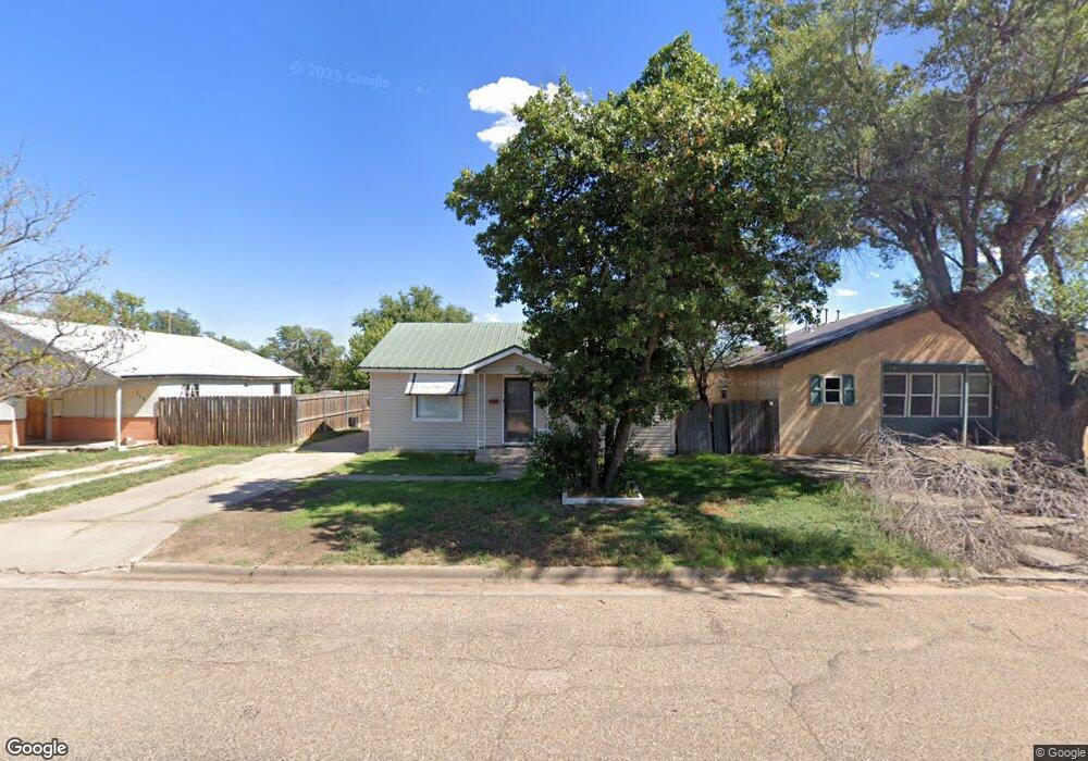 1105 Binkley Ave, Dumas, TX 79029 - photo 1