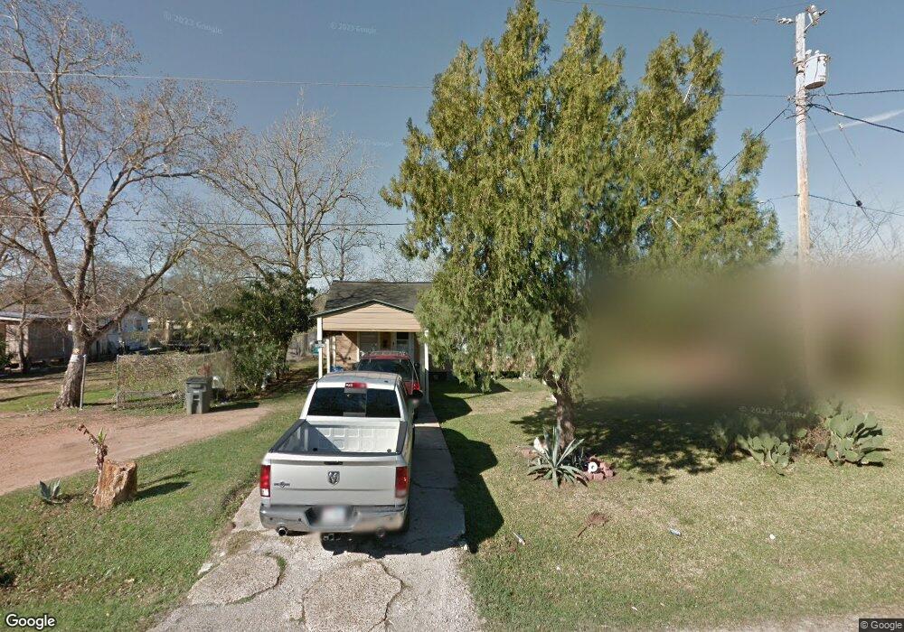 1404 Avenue L, Bay City, TX 77414 - photo 1