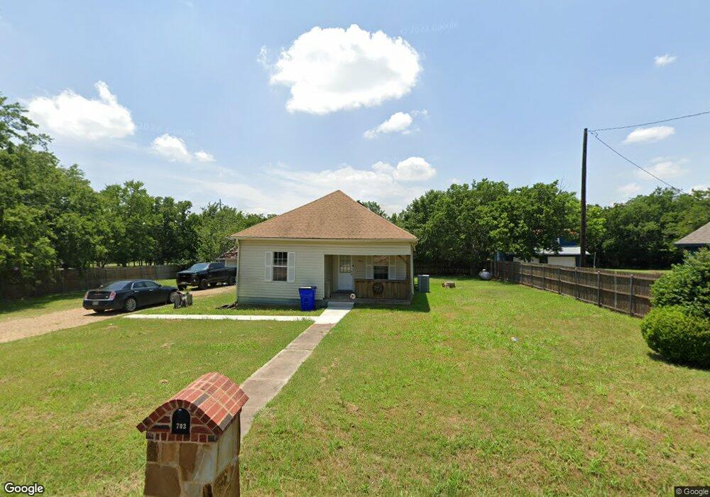 703 S Boyce Dr, Ennis, TX 75119 - photo 1