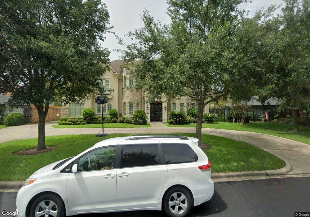 7721 S Hunters Creekway Dr, Houston, TX 77055 - photo 1