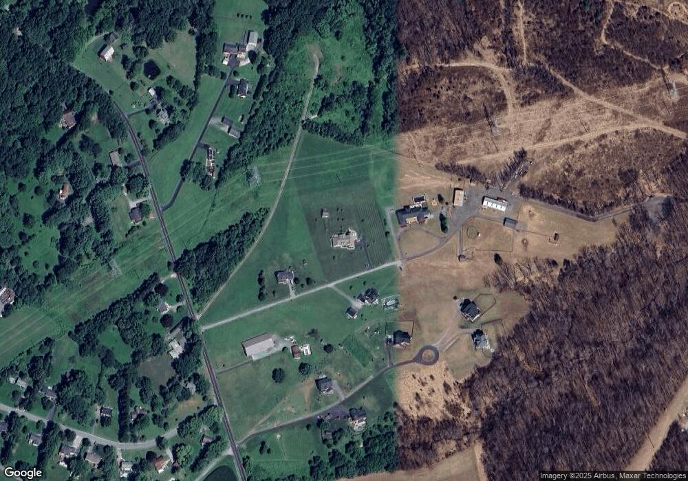 806 Duchess Ln, Sykesville, MD 21784 - photo 1