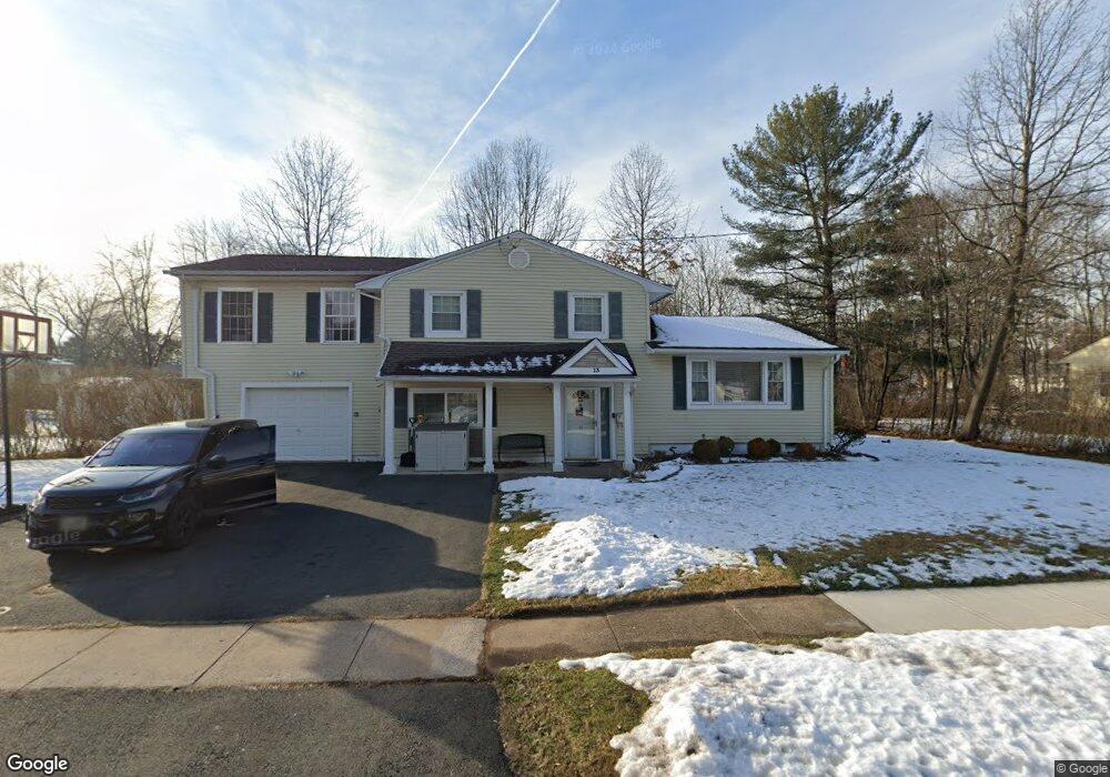 13 Mitchell Dr, Bloomfield, CT 06002 - photo 1