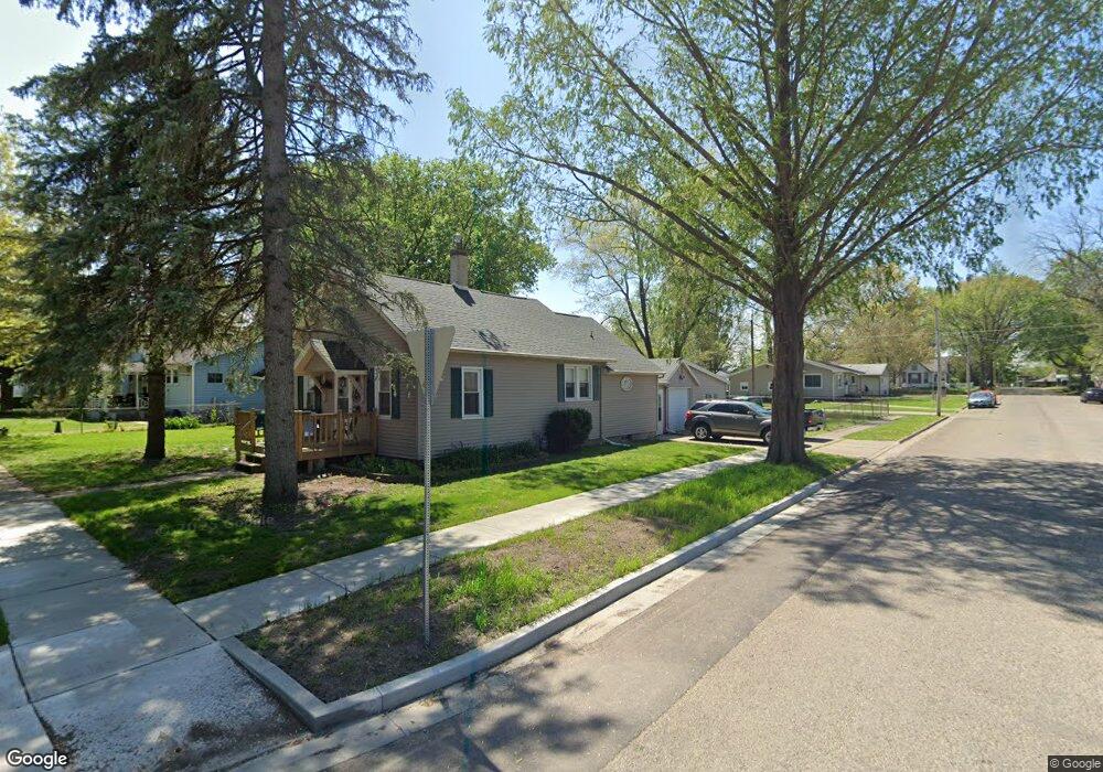 1001 Clinton St, Lincoln, IL 62656 - photo 1