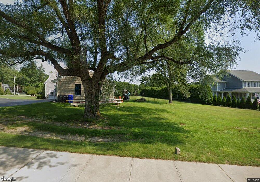 8 Wilbur Ave, Warren, RI 02885 - photo 1