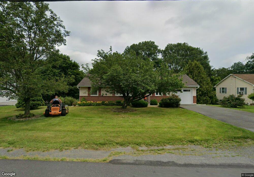 609 Main St, Stockertown, PA 18083 - photo 1