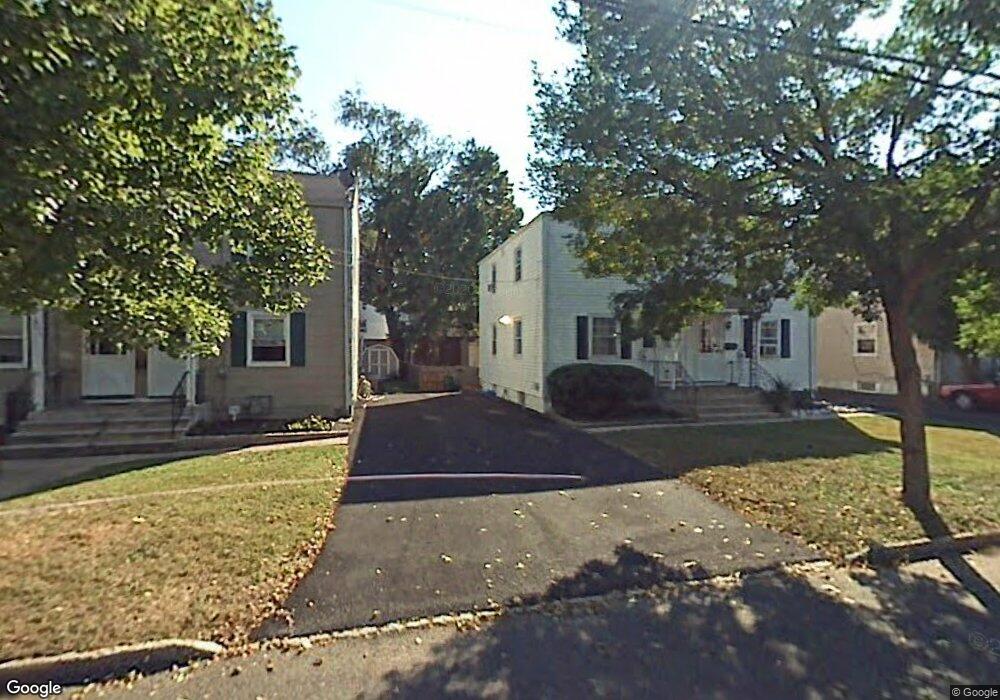 605 Crescent Dr, Bound Brook, NJ 08805 - photo 1