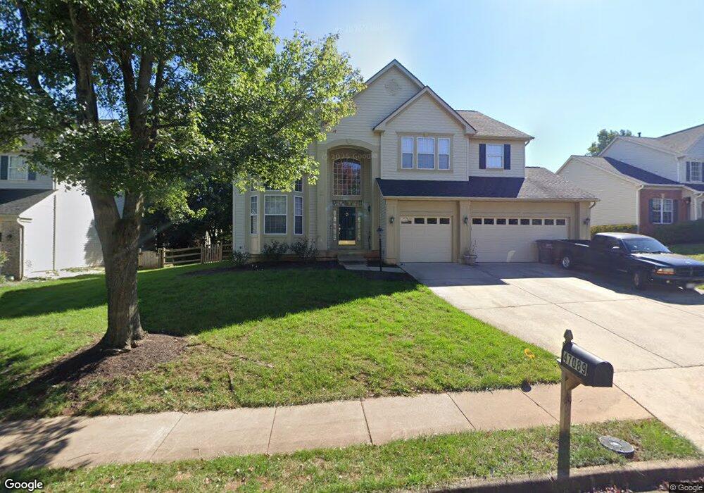 47089 Glenaire Ct, Sterling, VA 20165 - photo 1