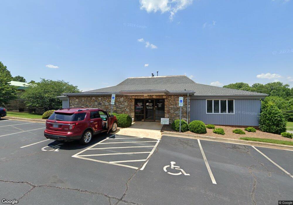 702 Hartness Rd unit 702, Statesville, NC 28677 - photo 1