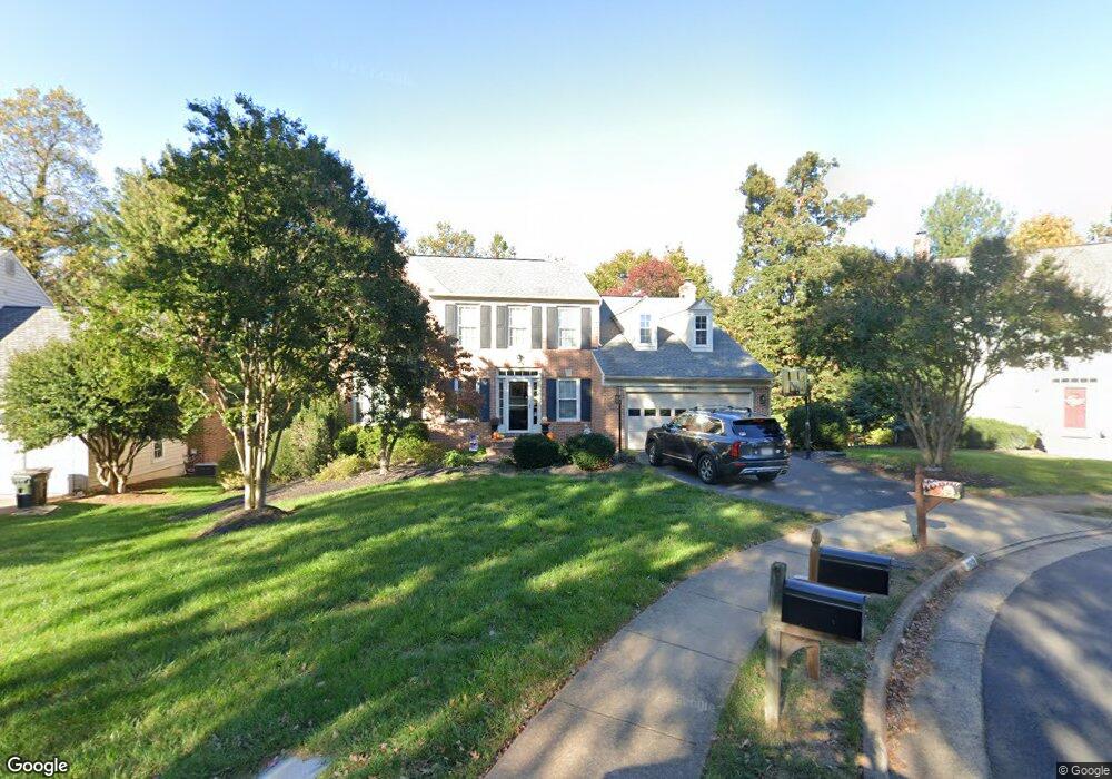 20608 Belwood Ct, Sterling, VA 20165 - photo 1