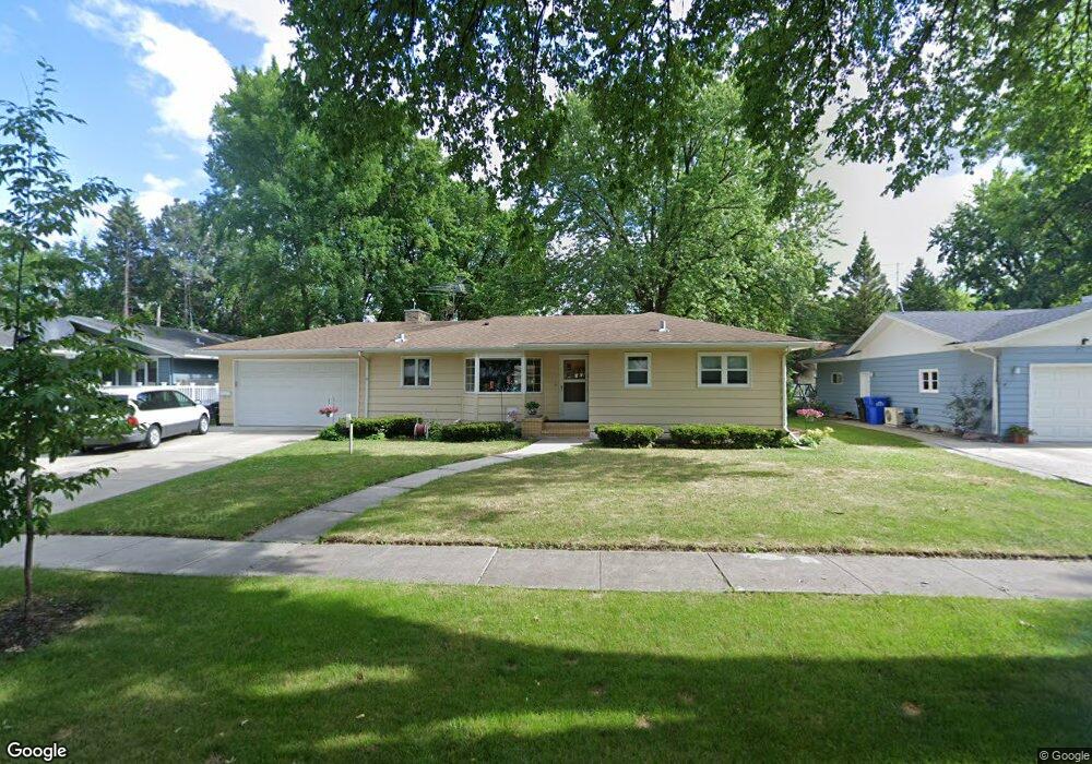 106 23rd Ave N, Fargo, ND 58102 - photo 1