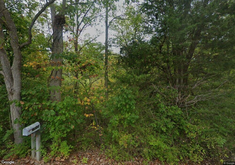 9112 Fairmount Rd, Louisville, KY 40291 - photo 1