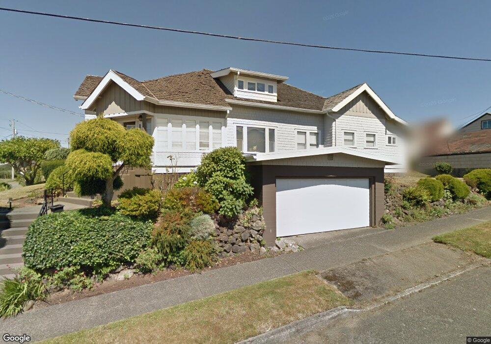 301 11th St, Raymond, WA 98577 - photo 1