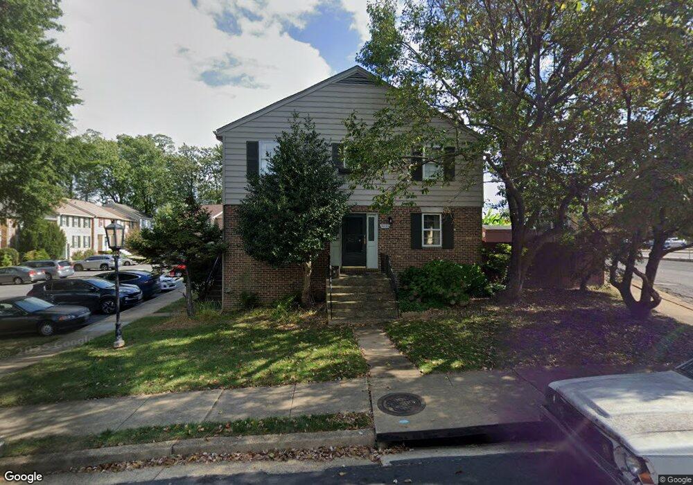 9695 Lindenbrook St, Fairfax, VA 22031 - photo 1