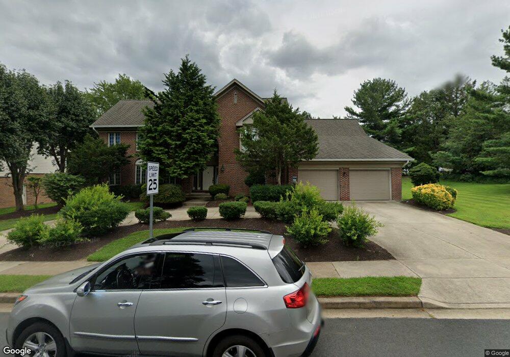 3913 Ridgelea Dr, Fairfax, VA 22031 - photo 1