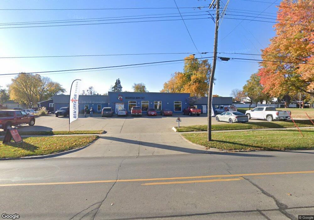 733 1st Ave E, Newton, IA 50208 - photo 1