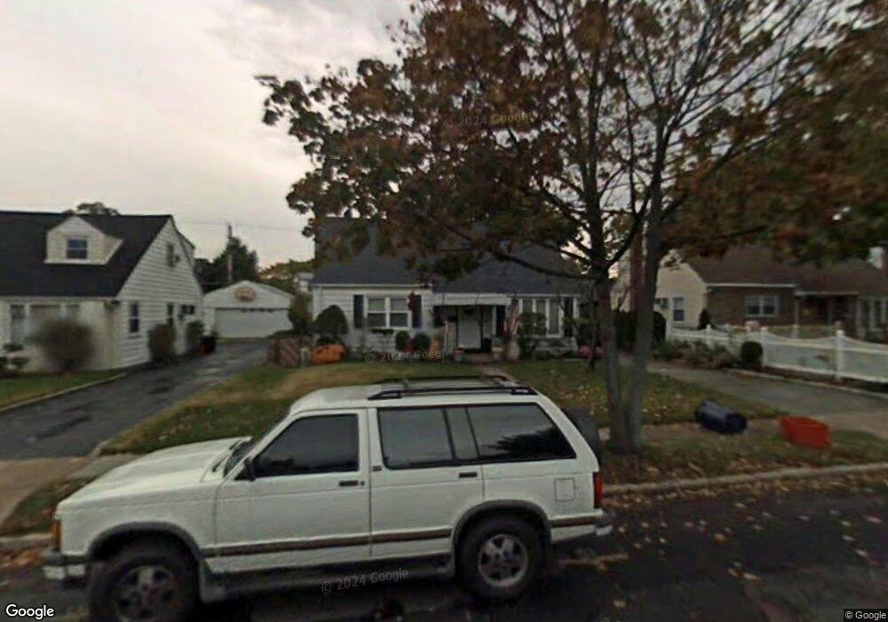 1057 Harrow Rd, Franklin Square, NY 11010 - photo 1