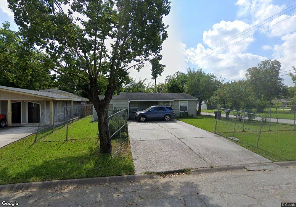 7404 Brockley Ln, Houston, TX 77087 - photo 1