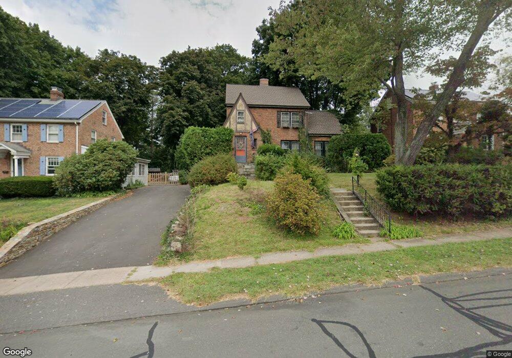 20 W Point Terrace, West Hartford, CT 06107 - photo 1