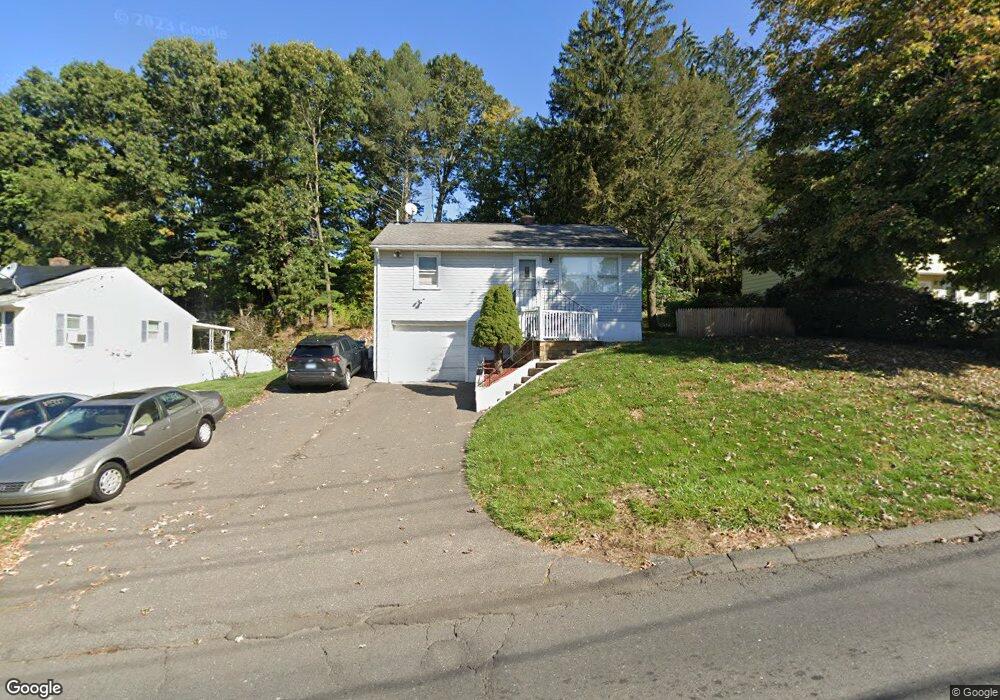 209 Pearl Lake Rd, Waterbury, CT 06706 - photo 1