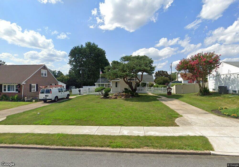 1219 Vauclain Ave, Woodlyn, PA 19094 - photo 1