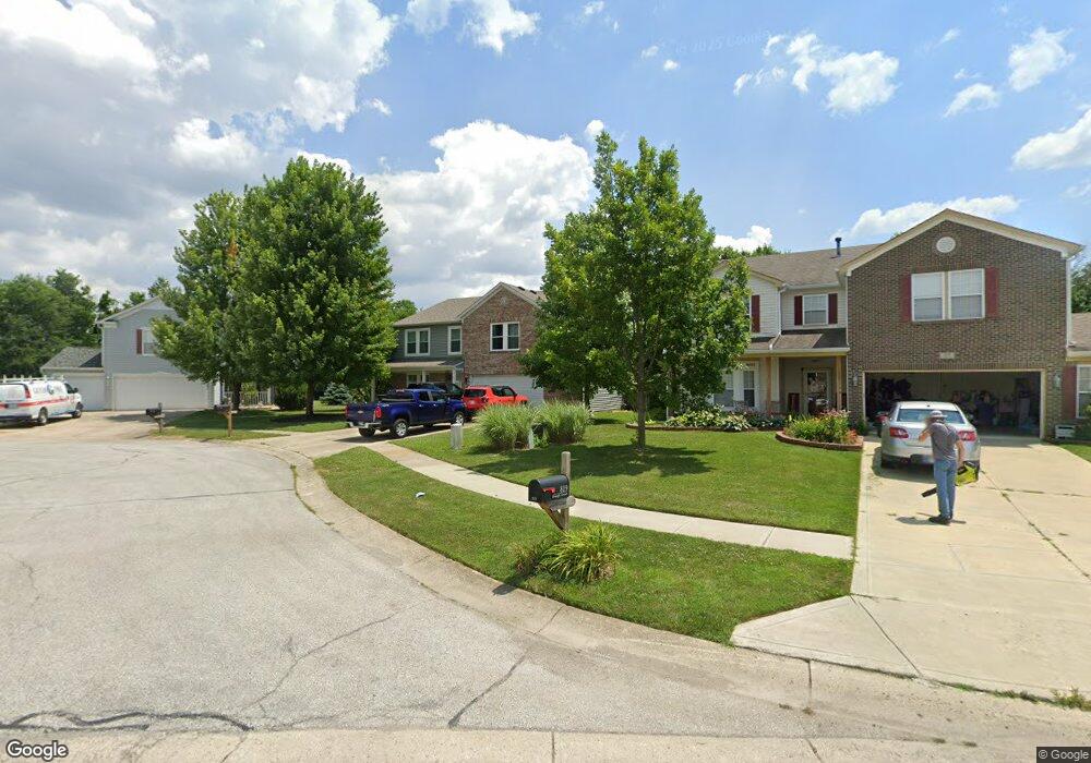 815 Bough St, Whiteland, IN 46184 - photo 1