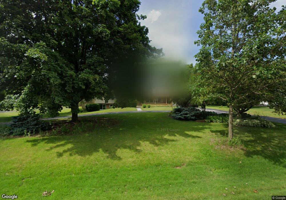 15280 Cascade Dr, Elm Grove, WI 53122 - photo 1