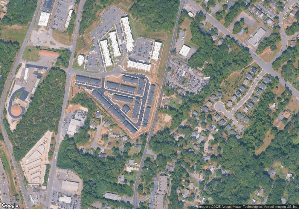 18239 Summit Pointe Dr, Triangle, VA 22172 - photo 1