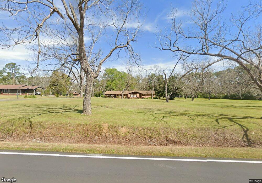 977 W Roanoke Drive Extension, Fitzgerald, GA 31750 - photo 1