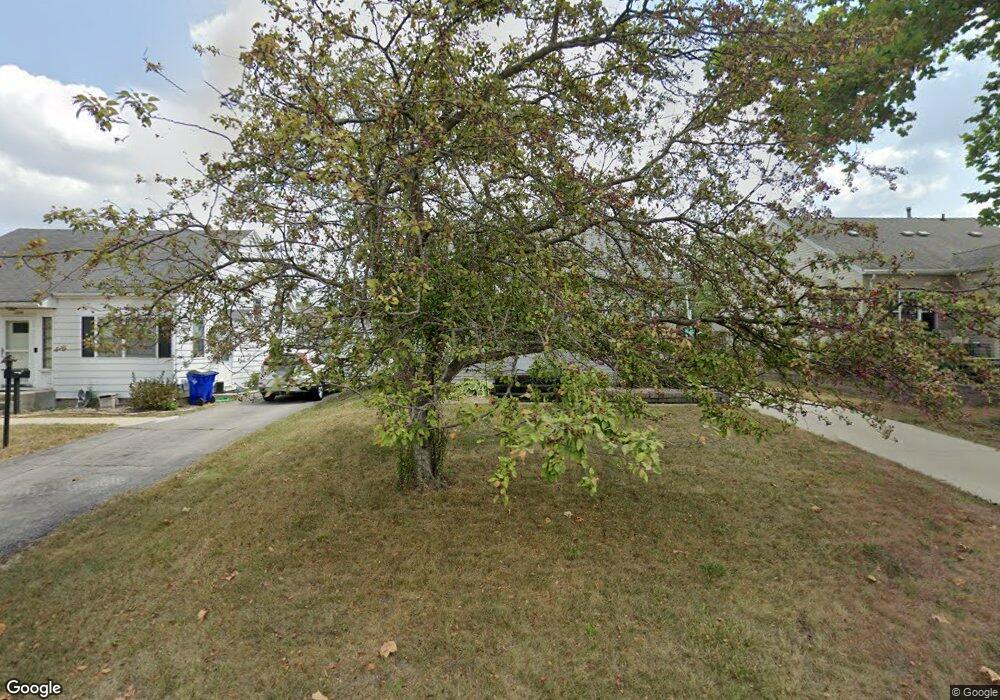 1110 24th St SE, Cedar Rapids, IA 52403 - photo 1