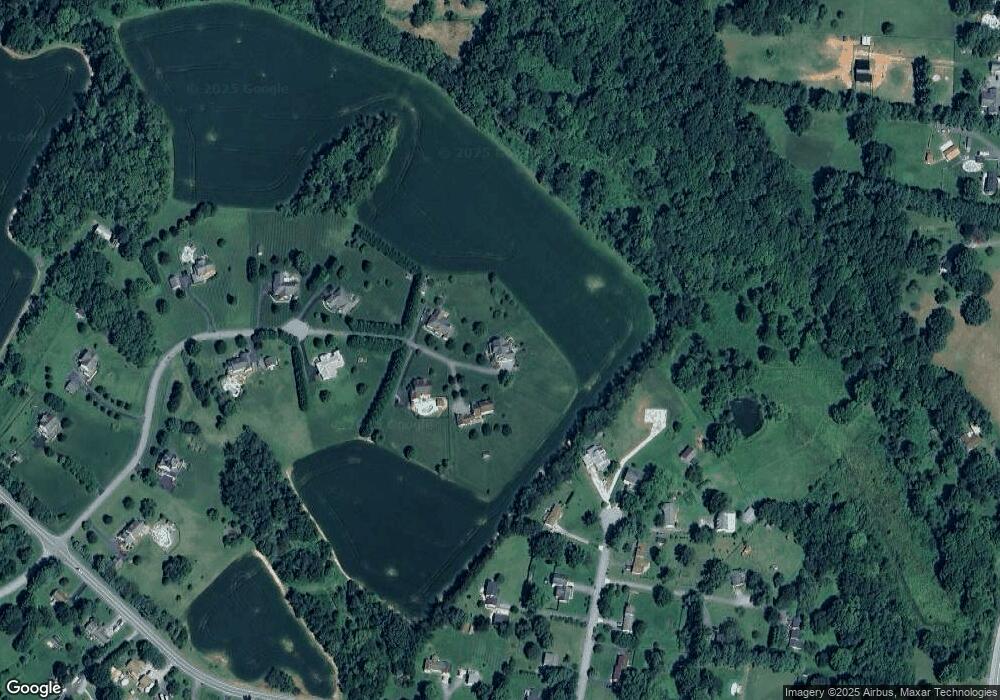 756 John Lawrence Dr, Sykesville, MD 21784 - photo 1