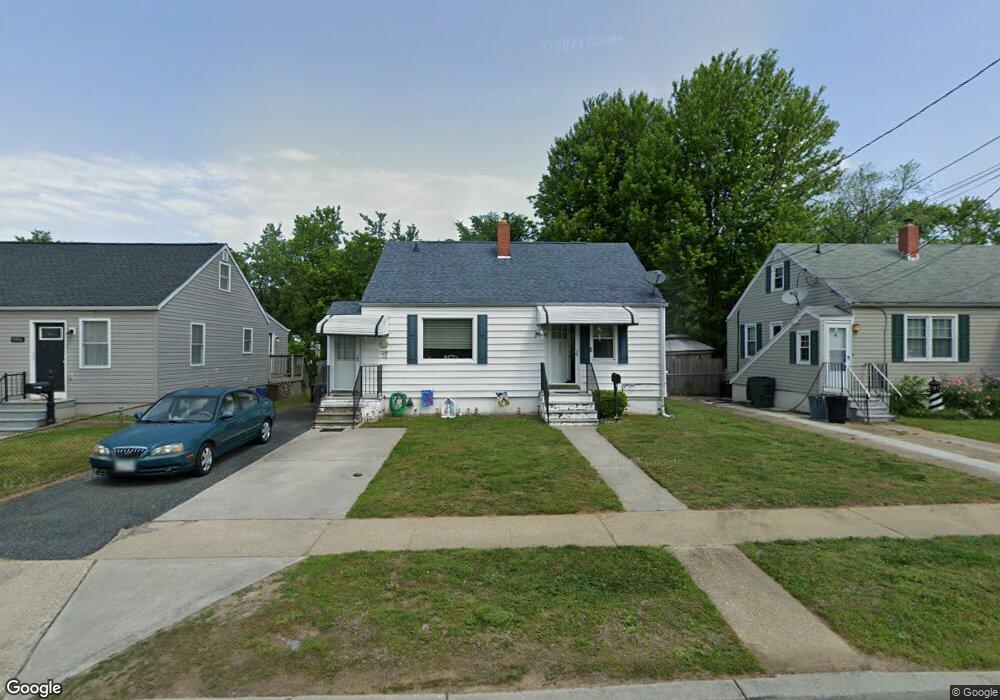 808 N Woodlynn Rd, Essex, MD 21221 - photo 1