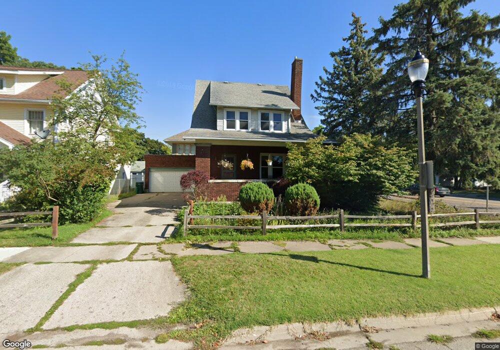 1100 N Genesee Dr, Lansing, MI 48915 - photo 1