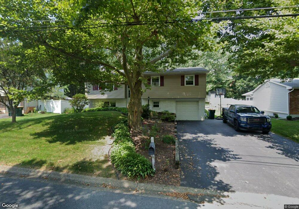 115 Jonathan Dr, Easton, PA 18045 - photo 1