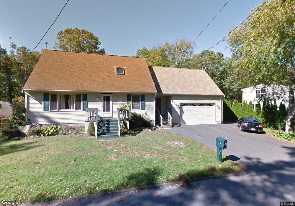 14 Day St, Fairhaven, MA 02719 - photo 1