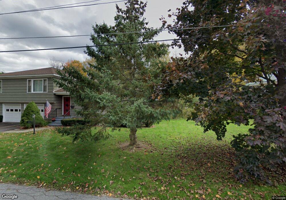 7 Oak St, Essex Junction, VT 05452 - photo 1