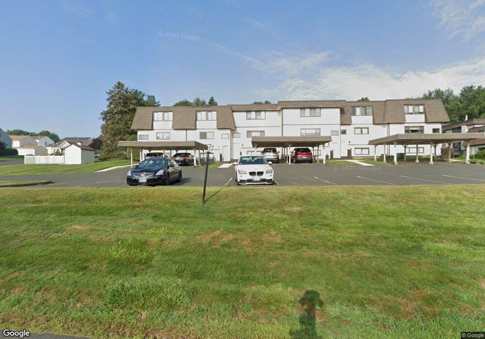 27 Salmon Run, Suffield, CT 06078 - photo 1