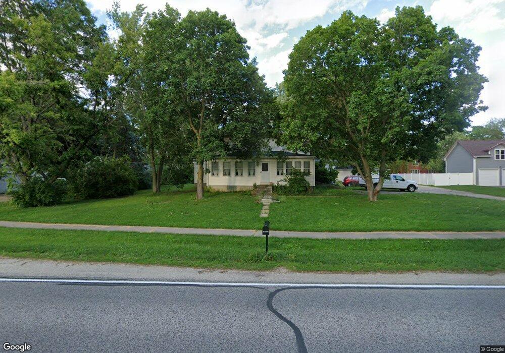 11S749 Book Rd, Naperville, IL 60564 - photo 1