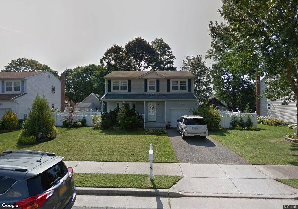 9 Anthony Ct, Copiague, NY 11726 - photo 1