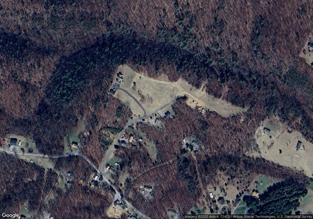 137 Tabasco Ln, Hedgesville, WV 25427 - photo 1