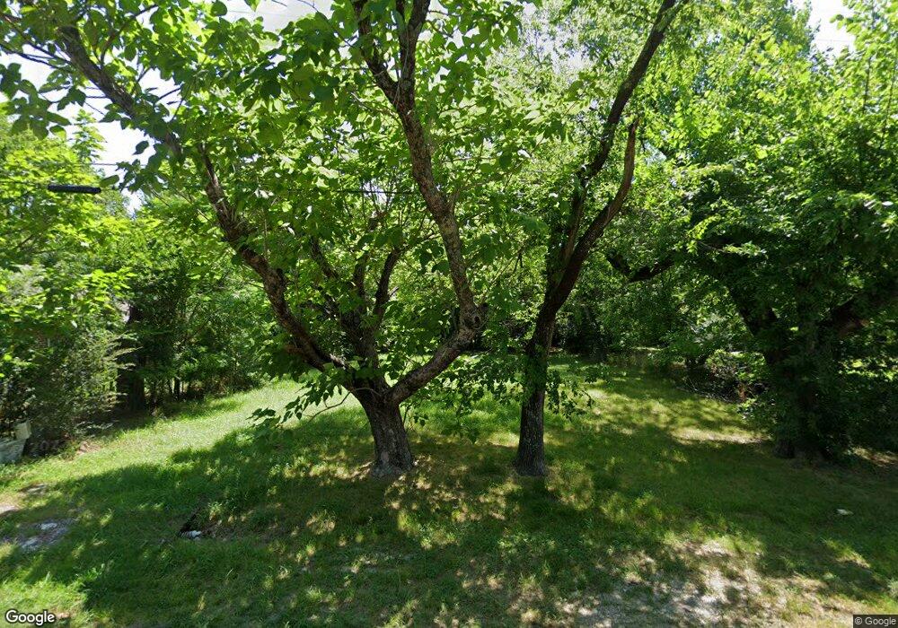 1616 Cedar St, Bonham, TX 75418 - photo 1