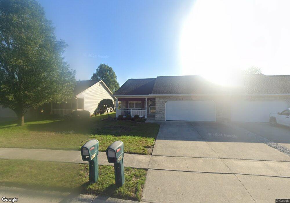 302 Cheyenne Dr, Wapakoneta, OH 45895 - photo 1