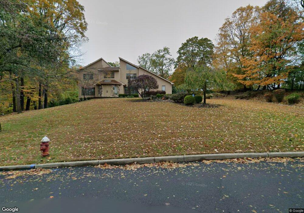 8 Powder Horn Dr, Suffern, NY 10901 - photo 1