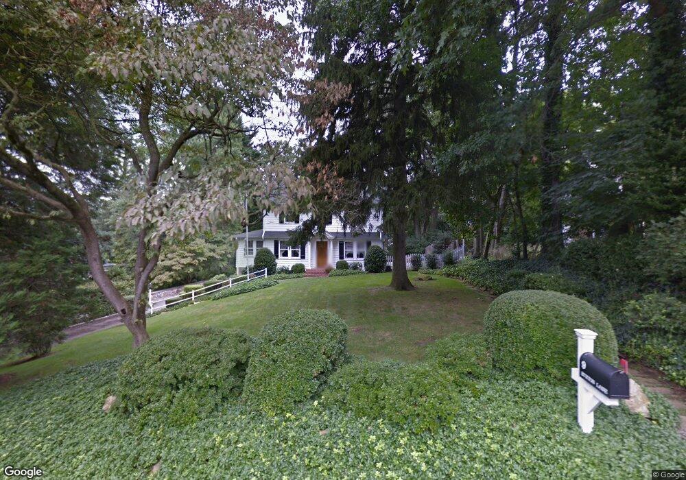 9 Buxton Ln, Riverside, CT 06878 - photo 1