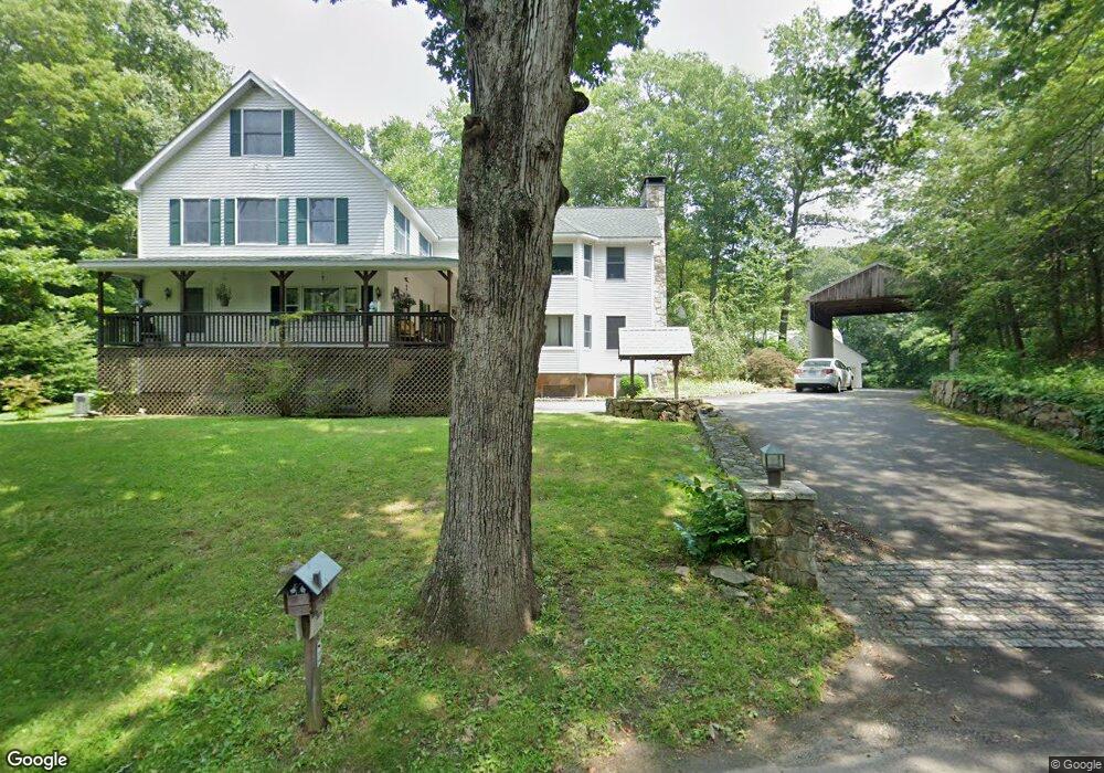 56 Picketts Ridge Rd, Redding, CT 06896 - photo 1